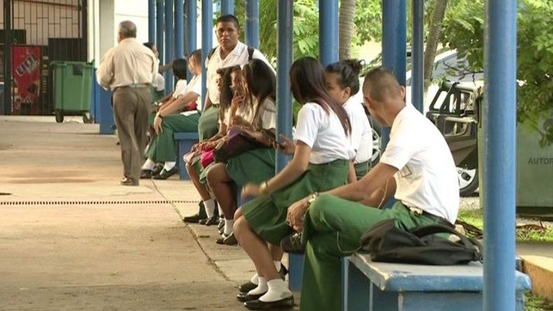 Estudiantes que falten a clases deberán presentar certificado de incapacidad