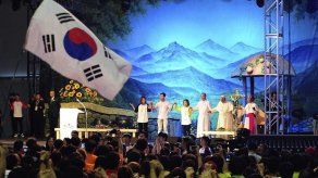 El papa reza por la unidad de los coreanos en su despedida de Corea del Sur El papa reza por la unidad de los coreanos en su despedida de Corea del Sur