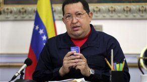 Cáncer no frena campaña de Chávez en busca de la reelección