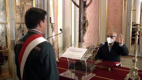 Presidente de Perú juramenta a nuevo gabinete ministerial