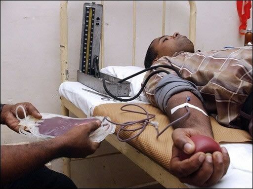 Se necesitan más donantes de sangre voluntarios por ser mas seguro, OMS