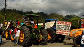En marzo los moradores de Chepo y otras zonas aledañas realizaron el cierre de la vía a la altura de Tortis, solicitando la reparación de la carretera prometida por los gobernantes en repetidas ocasiones.