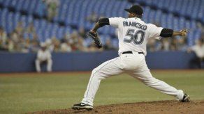 Frank Francisco firma contrato de 2 años con los Mets