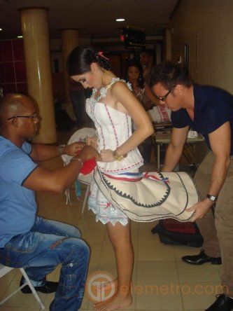 Detrás de la gala típica