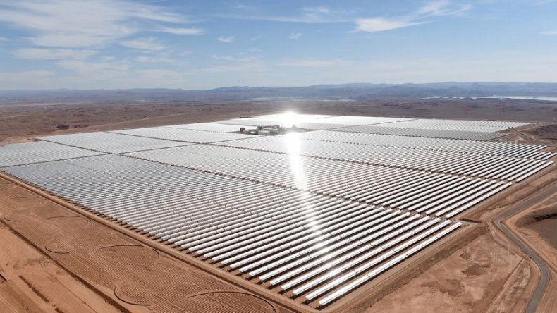 Inaugurada la mayor planta solar del mundo, construida por consorcio español