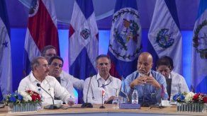 Presidentes de Centroamericana alzan voz por niños que viajan solos a EE.UU.