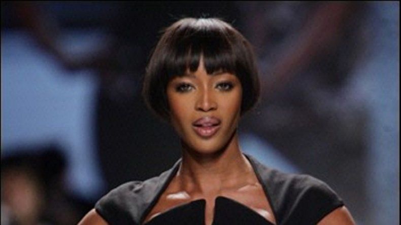 Naomi Campbell donará sangre por lucha contra el dengue