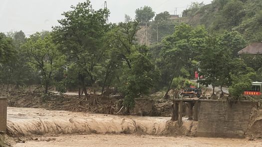 Unas 1,300 personas habían sido evacuadas el sábado por las inundaciones.
