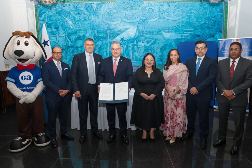 Gobierno y Caja de Ahorros facilitarán acceso a préstamos