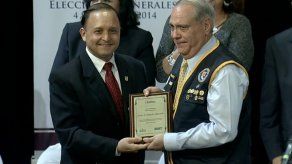 Reconocen labor de actores de la democracia