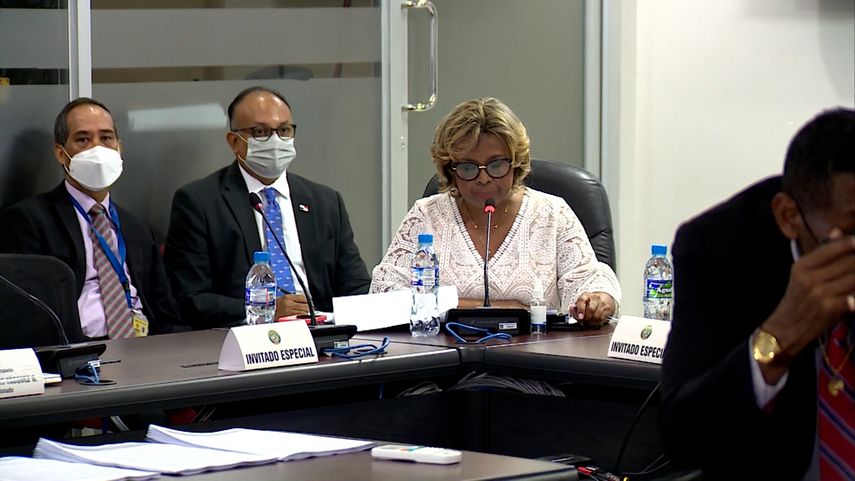 La viceministra del Minsa