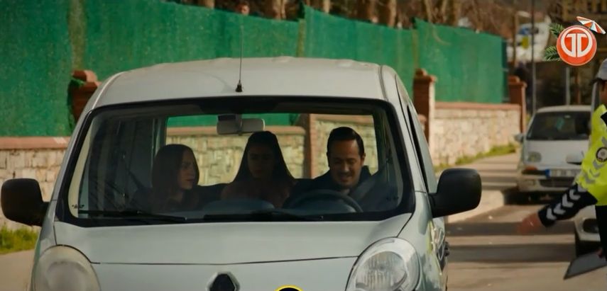 JUEGOS DEL DESTINO | Policía detiene el auto donde viajaban Nergis y Asiye