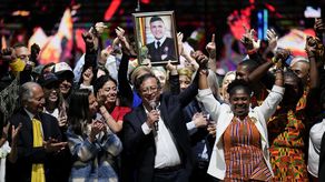 En el centro, Gustavo Petro, presidente electo de Colombia.