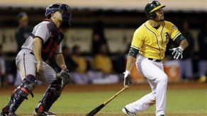 Atléticos revalidan titulo de división; Rays e Indios luchan por comodín