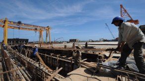 Vietnam protesta por instalación de pozo petrolero