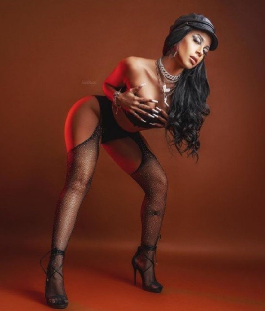 Mari Gaby pronto estrenará su segundo sencillo, todo indica que se llamará Tal Para Cual