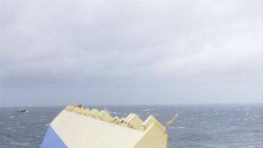 El carguero panameño a la deriva llega este martes a España