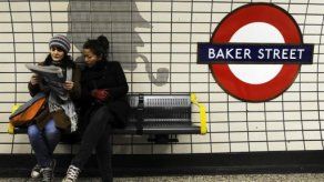 Un viaje en locomotora conmemora el 150 aniversario del metro de Londres