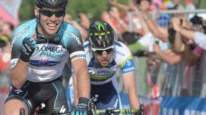 Cavendish impone su velocidad para estrenar el liderato