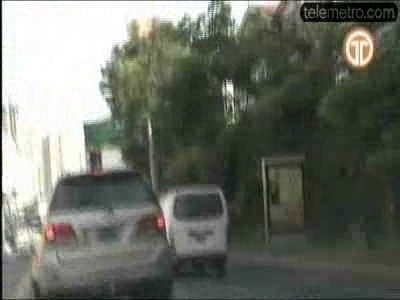 Mujer le roba vehículo a dirigente Mariano Mena