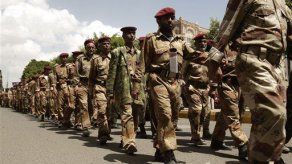 Yemen arrebata poblado a al-Qaida; promete a EEUU seguir combates