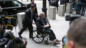 Sentenciado a prisión expresidente de Cámara Dennis Hastert