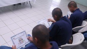 14 jóvenes del Centro de Custodia Arcoíris culminaron cursos de capacitación
