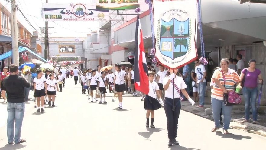 Más de 40 delegaciones rindieron honor a la patria en Paso Canoas