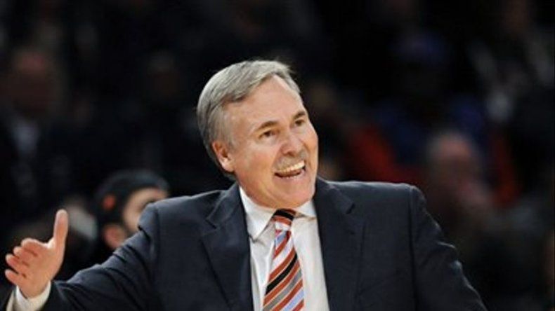 Lakers contratan a Mike DAntoni como entrenador