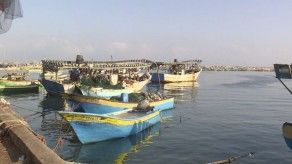 Israel prohíbe la pesca en Gaza en represalia a disparos de cohetes y globos incendiarios