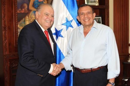 Iglesias: en Cádiz se estudiará como mejorar la competitividad