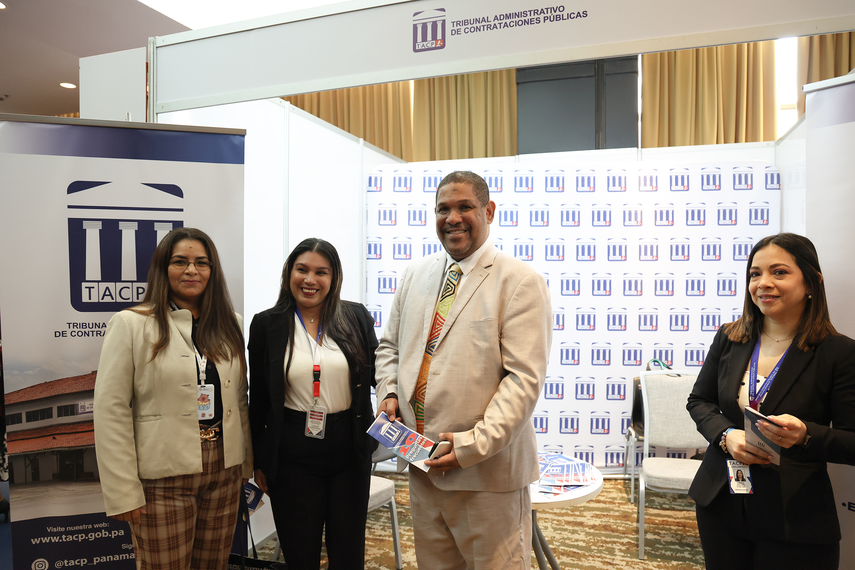 IFARHU participa en la Expo Compras Públicas