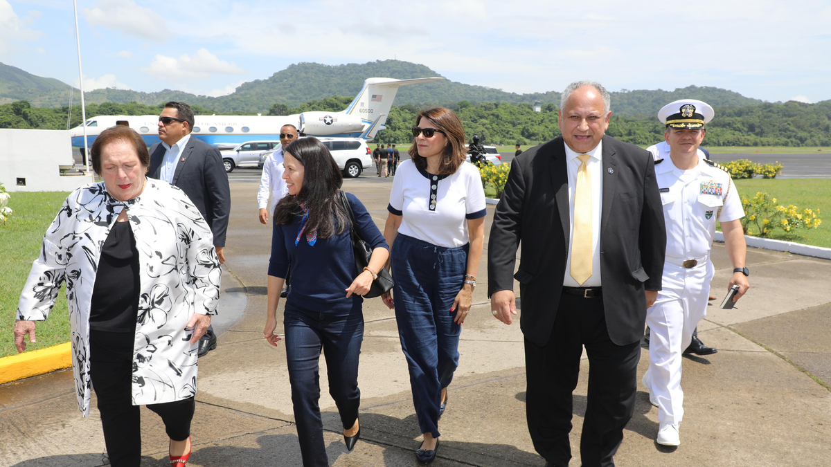 Delegación de Estados Unidos llega a Panamá