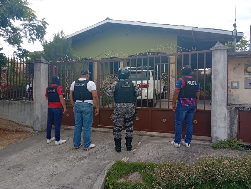 Investigan presunta red criminal dentro de la Policía Nacional