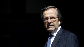 Ministro de Finanzas griego dimite antes de cumbre