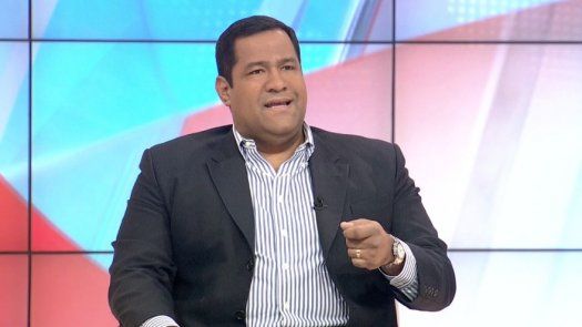 No se puede tener un pie en el PRD y uno en el CD, el que esté en ese juego se va a ir, Pitty