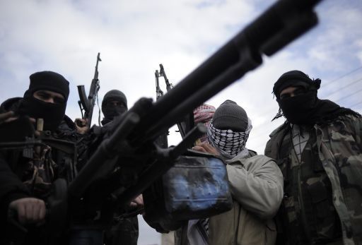 Al Qaeda destruye estatua de un destacado califa en ciudad siria Al Raqa