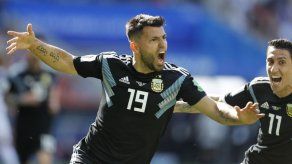 Agüero rompe maleficio: anota su primero gol en un mundial