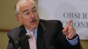 Pastrana no explicará su actuación ante demanda sobre San Andrés