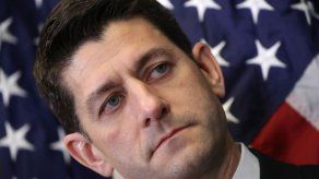 El FBI interrogó a consejero renunciante de Donald Trump