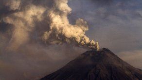 El volcán ecuatoriano Tungurahua presenta una actividad de moderada a alta