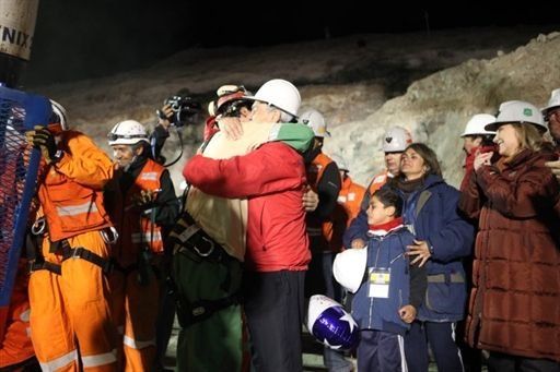 Salida de los 33 mineros chilenos