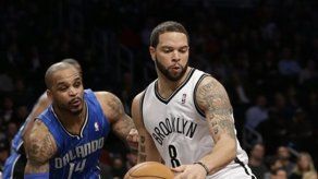 Nets derrotan a los Magic; octava victoria en casa