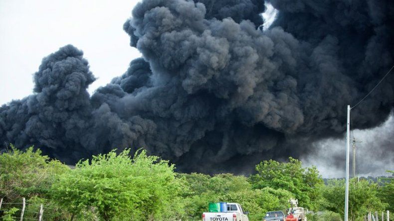 ONG alerta sobre derrame de petróleo en Nicaragua por incendio en planta de combustible