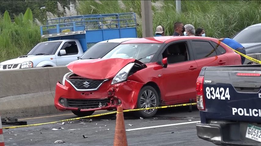 El hecho ocurrió frente al centro comercial Westland Mall.