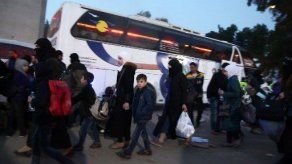 Comenzó evacuación de rebeldes sirios de último reducto insurgente en Guta Oriental