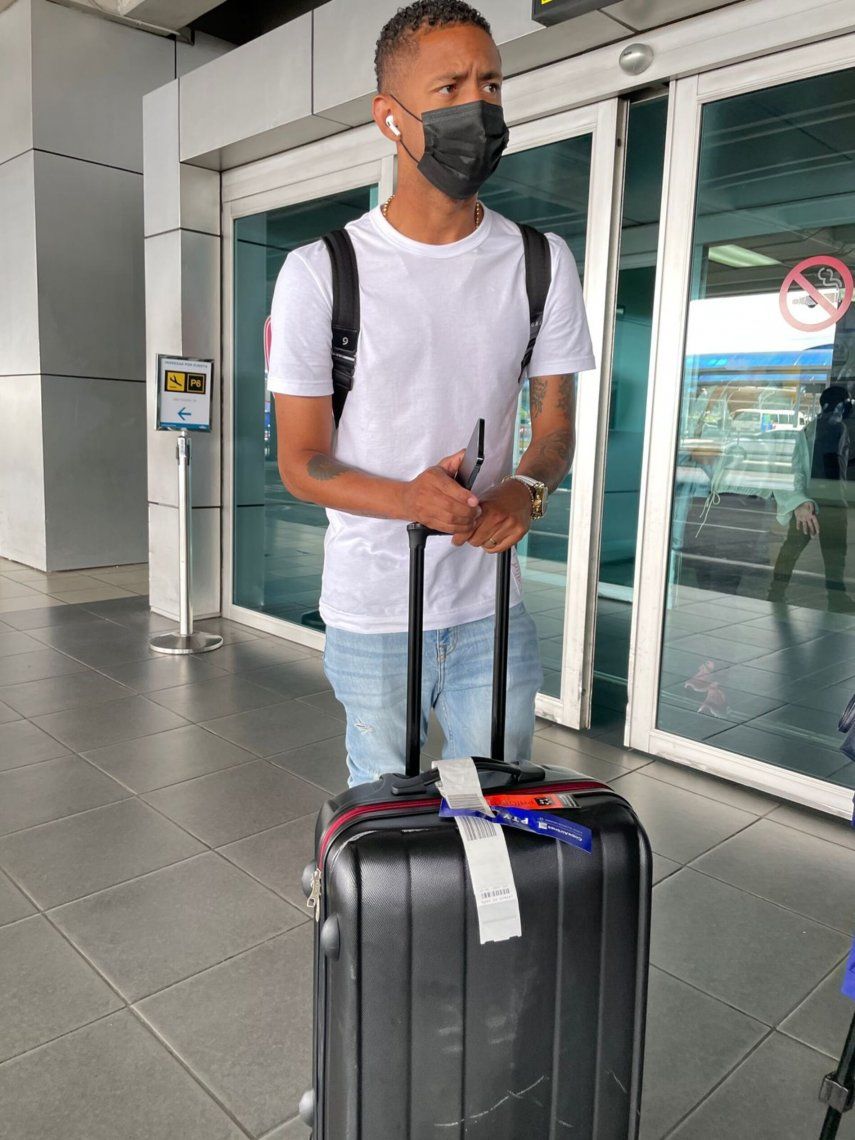Qatar 2022: Gabriel Torres llega a Panamá para concentrarse con la selección