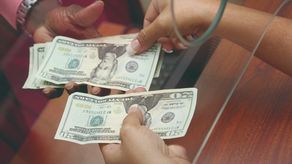 Los depósitos de arrendamiento son la garantía que tiene el arrendador con el arrendatario cuando finiquita la relación contractual en caso de que se produzca un daño o perjuicio al bien inmueble.