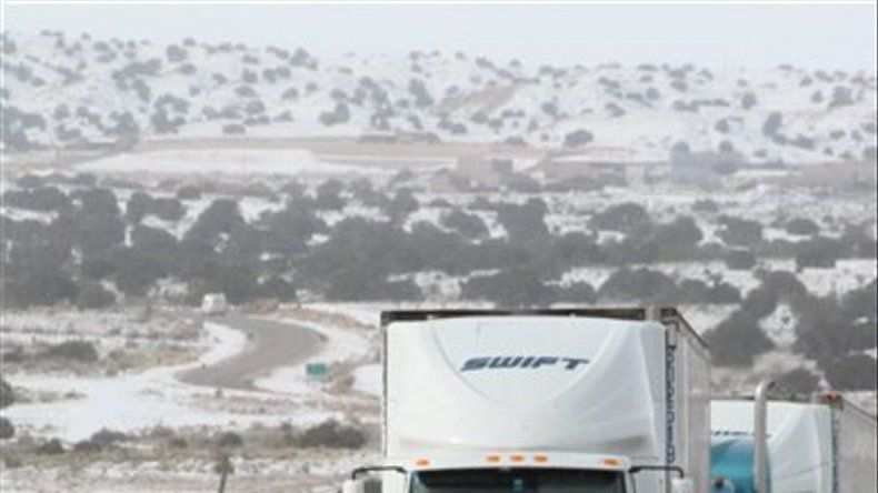 Dura tormenta invernal altera el transporte en el oeste de EEUU