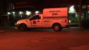 Travesti roba y golpea a un hombre